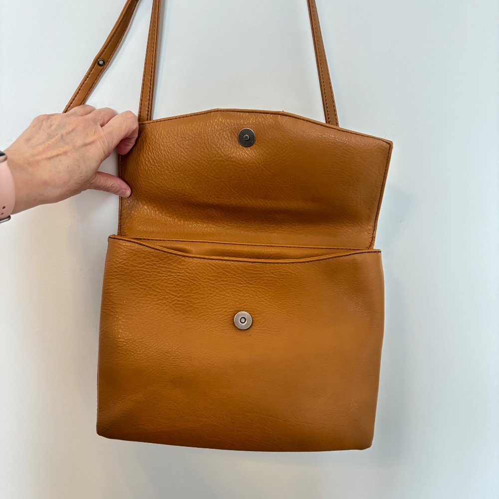 Matt and Nat Eeha Vegan Crossbody Bag Caramel/Tan - Picture 7 of 13